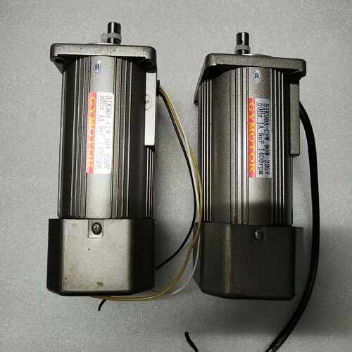 90W调速电机220V，5IK90A两台，成色可以，实物~询价