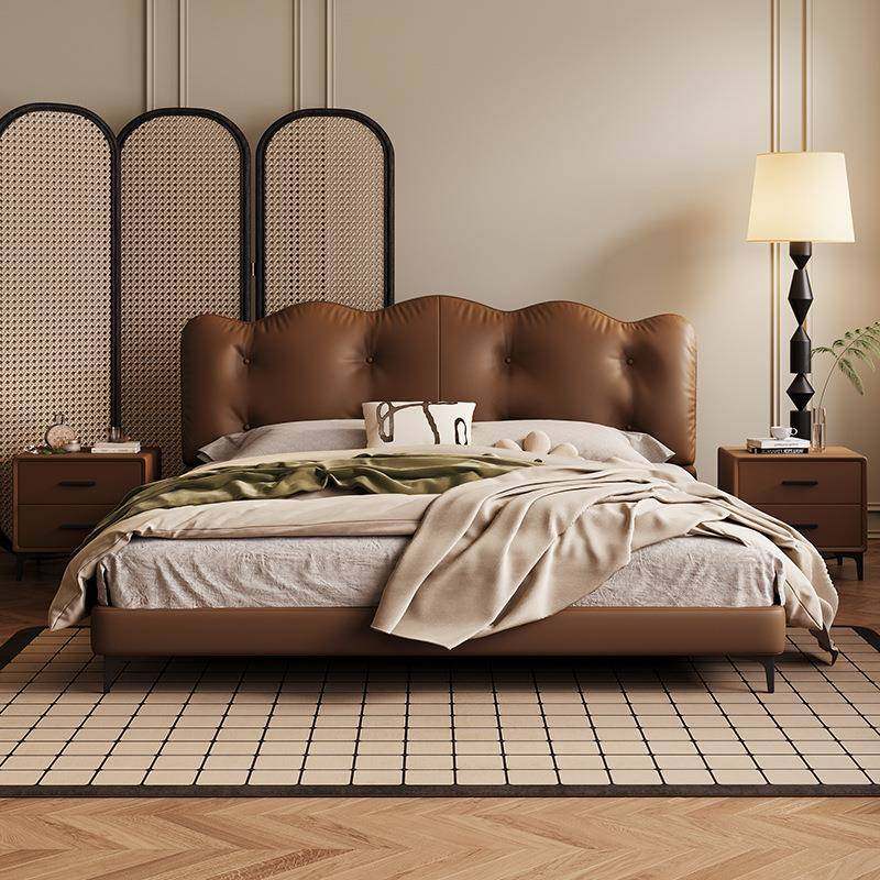皮床真皮床2024年新款云朵床简约双人床1.8主卧棕色复古床中古风
