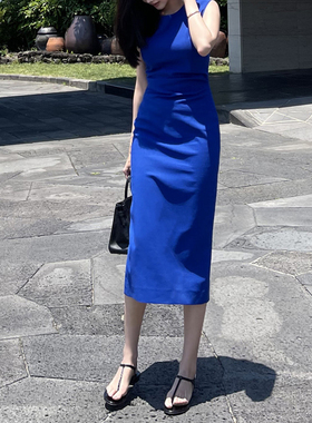 克莱因蓝色无袖连衣裙女夏季高级感法式包臀收腰修身气质长款裙子