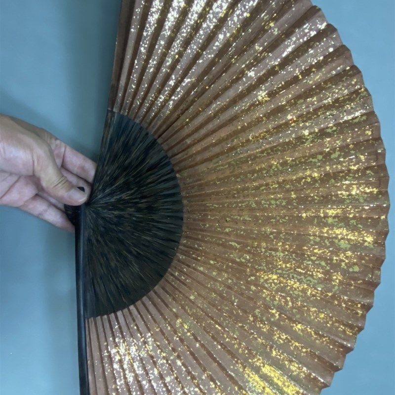 即将失传非遗柿染洒金手工棕竹折扇,9寸40方单面洒金