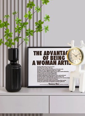 现代简约座钟摆件儿童房样板房书房办公桌面钟表小众高级感装饰品