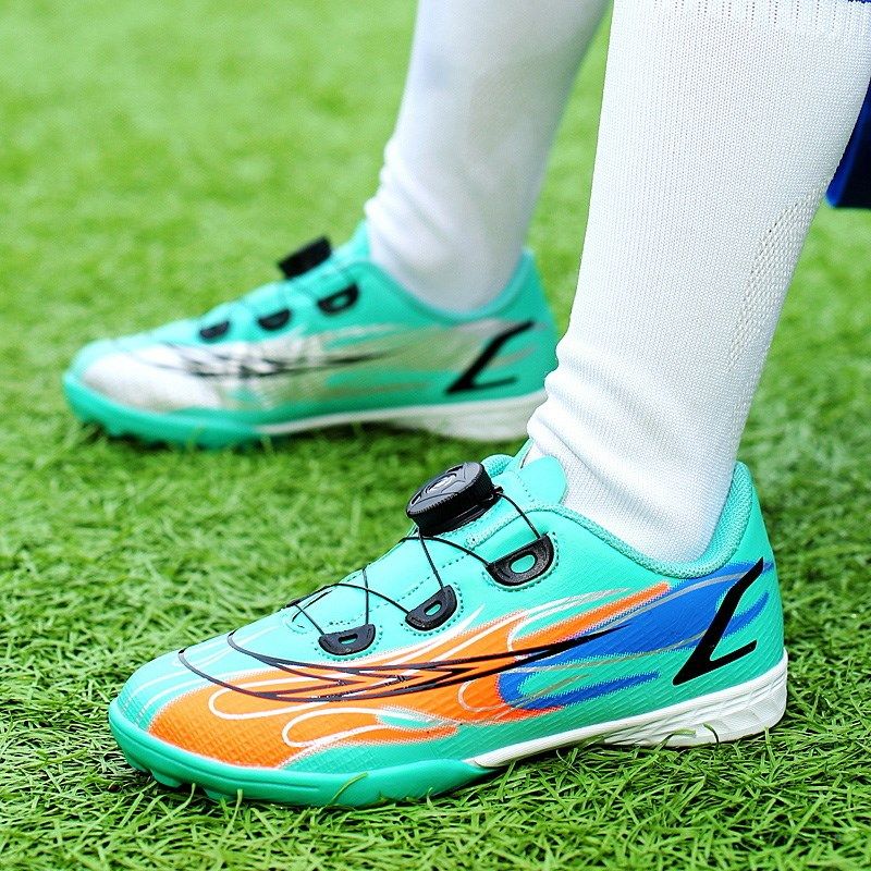 2024年新款旋转纽扣儿童足球鞋男童学生TF碎钉免系带训练鞋女孩