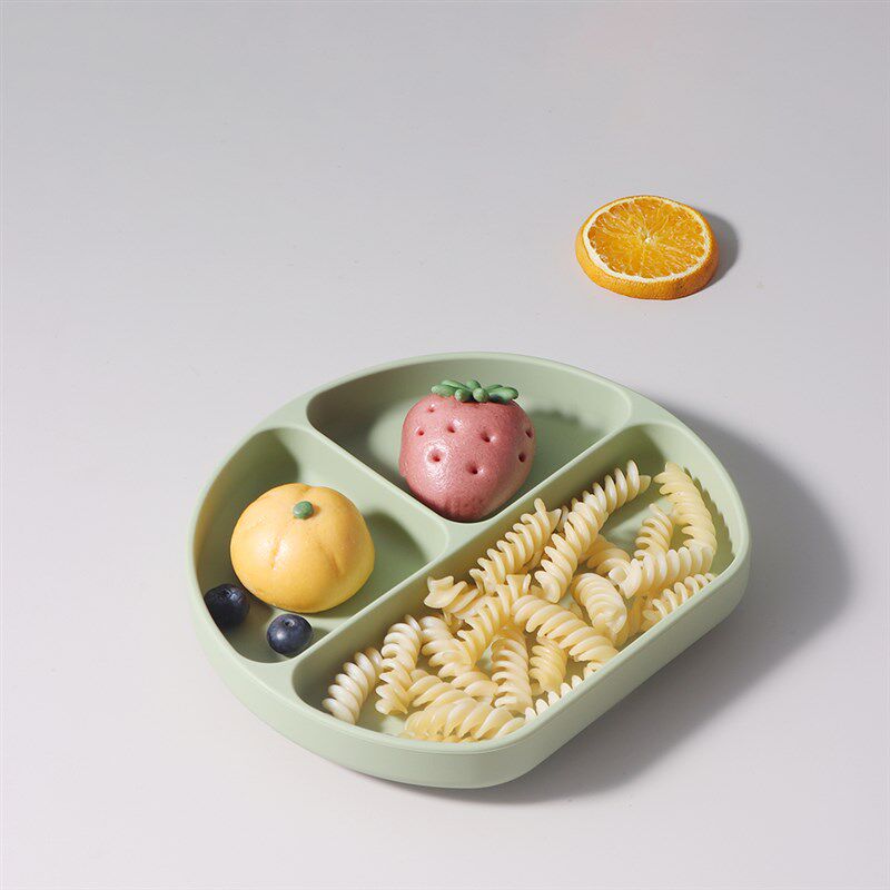 婴幼儿铂金级硅胶餐盘宝宝三格吸盘分隔防摔餐具学吃饭训练5个月