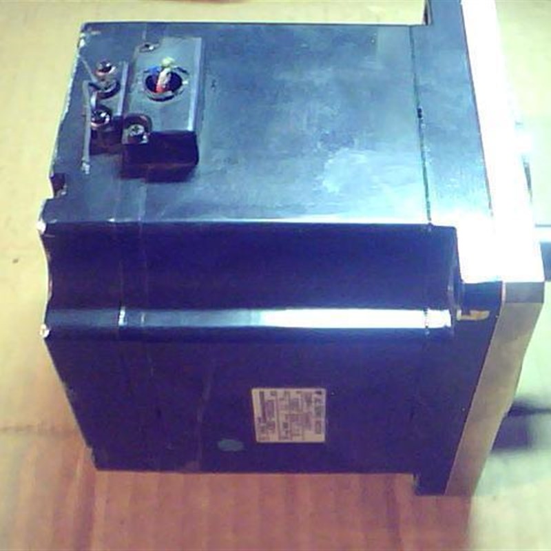 拆件日本进口安川伺服电机SGMPH-15AAA21  1500w