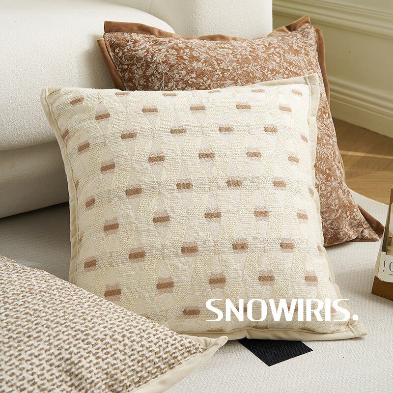 轻奢复古奶油色抱枕中古风高级感客厅沙发靠垫样板间飘窗大靠背垫