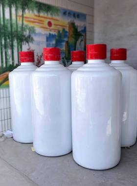 现货玻璃钢仿真大瓶子奶茶杯模型梦之蓝流水红酒瓶子雕塑定制摆件
