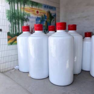 现货玻璃钢仿真大瓶子奶茶杯模型梦之蓝流水红酒瓶子雕塑定制摆件