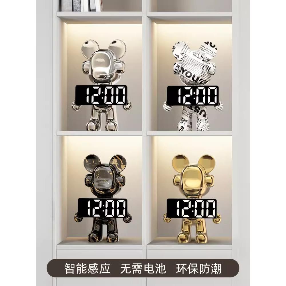 时钟熊钟表台式暴力熊公仔摆件电子钟玄关客厅电视柜酒柜子装饰品