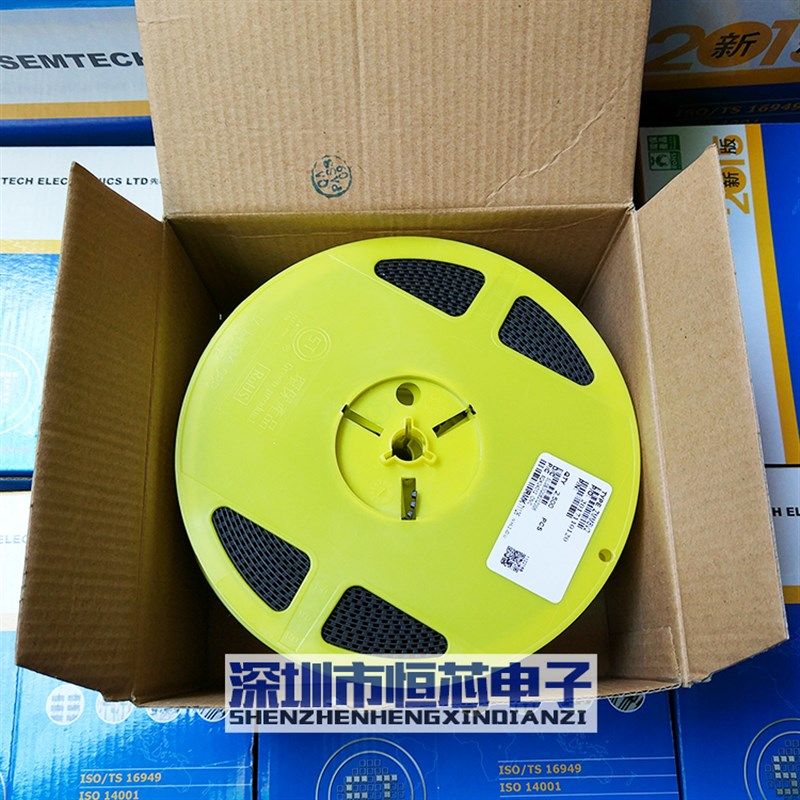 原装芯片贴片稳压二极管0.5W ZMM10 LL-34 10V 1206黑带 2.5K/盘