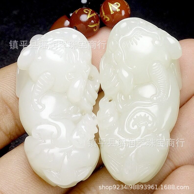 直销厂家新疆和田白玉貔貅吊坠腰缠万贯女款玉器工艺品貔貅吊坠