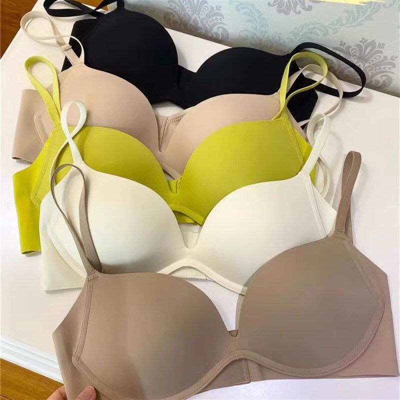 无痕裸感光面内衣女上薄下厚聚拢小胸少女无钢圈防下垂收副乳文胸