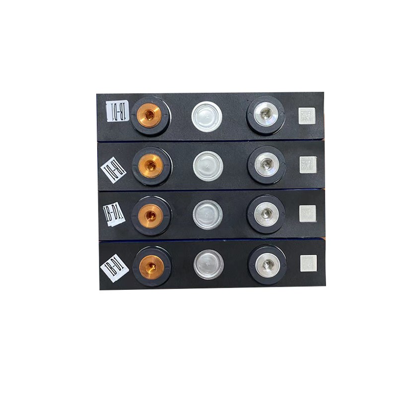 中航磷酸铁锂电池大单体3.2v72ah大容量48v60v72v电动车电芯