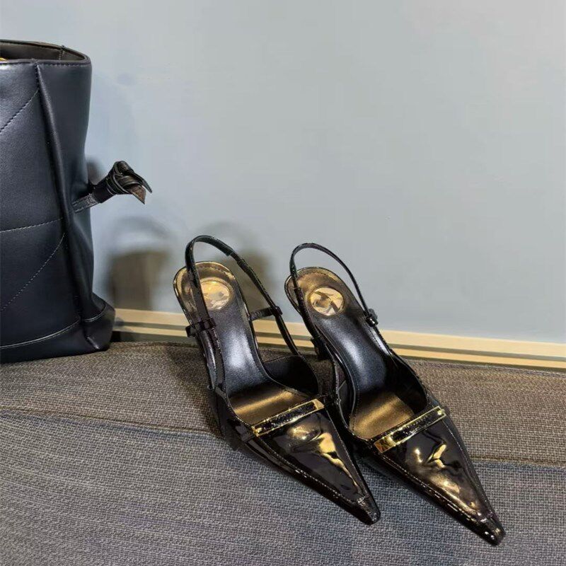 黑色尖头高跟鞋细跟2025新w款气质高级感不累脚漆皮包头单鞋凉鞋