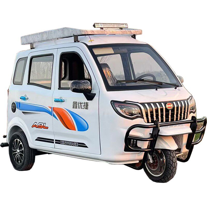 偏置方向盘加长款全封闭燃油三轮车汽油摩托车可上牌老人三轮代步