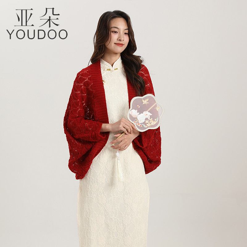 【亚朵】纯色镂空外搭披肩女装饰披风斗篷秋季新款毛线洋气百搭