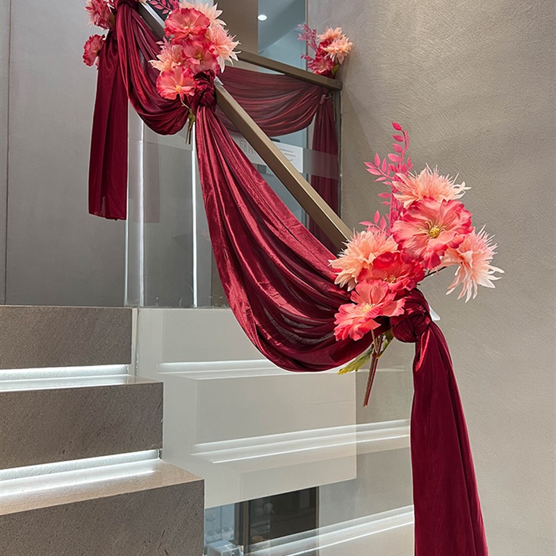结婚楼梯扶手装饰婚礼婚房布置场景蝴蝶结蜂窝球立柱挂饰婚庆拉花
