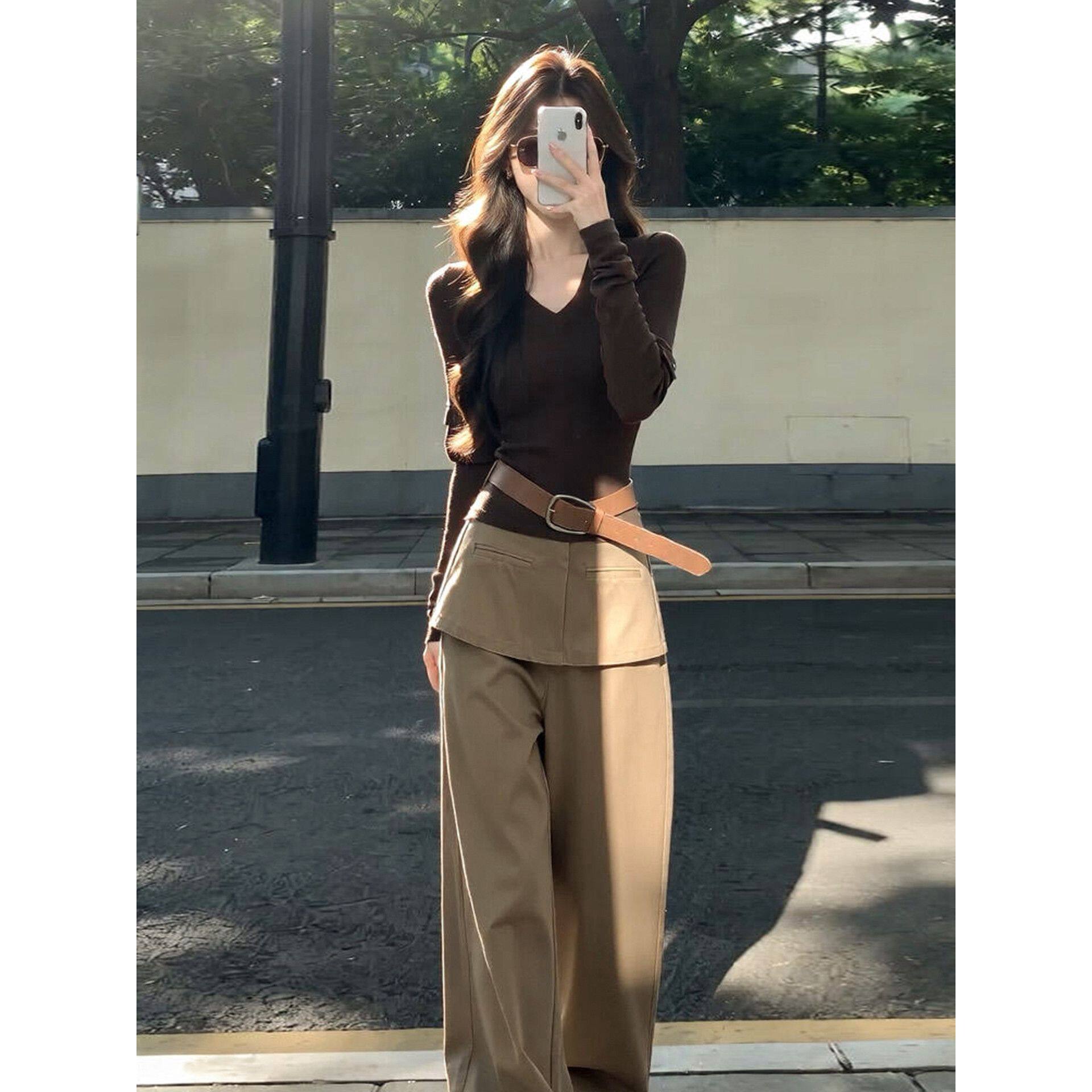 早秋韩系巨好看穿搭一整套2026新款咖色长袖T恤上衣女阔腿裤套装