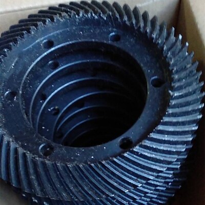 倍捻机配件 45号钢代替尼龙加工的逆时针58牙安装孔距110伞形齿轮