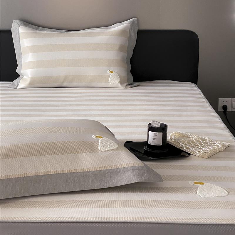 ins卡通风夏季冰丝凉席三件套床笠款毛巾绣儿童小鸭子空调软席子