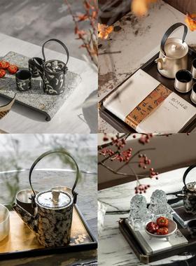 新中式现代样板房售楼处满银彩银茶具笔画水墨提梁壶摆件组合家居