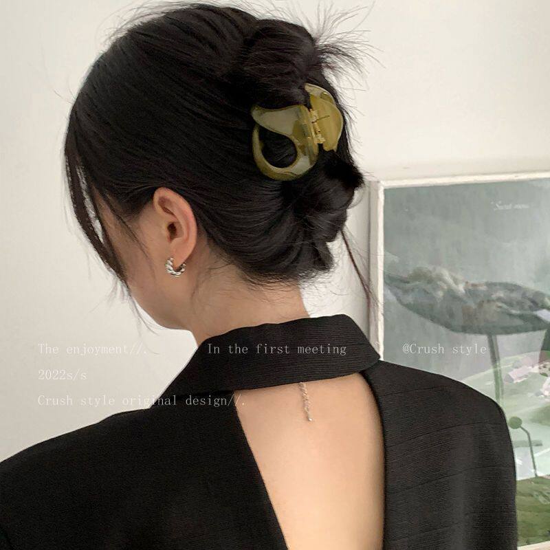 网红异形发抓夹女马尾高盘发鲨鱼夹2025新款高端夹子头饰爪子发夹