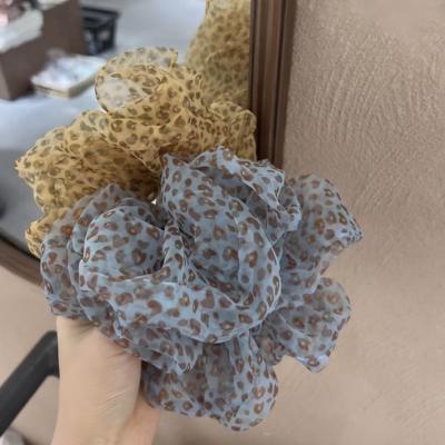甜美粉色网纱碎花大肠发圈