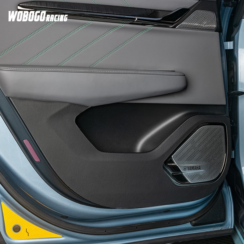 适用于极氪001保护贴B柱C柱防撞贴皮革门槛条迎宾踏板车门防踢皮