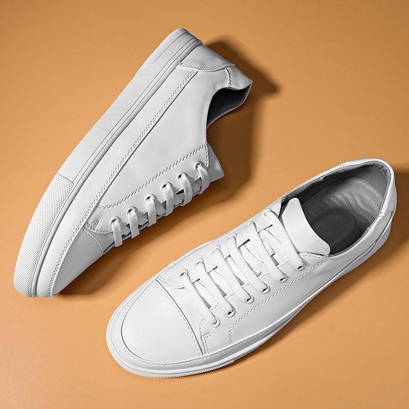 小白鞋男百搭潮流2025年夏季新款软底透气休闲纯皮鞋男士时尚板鞋