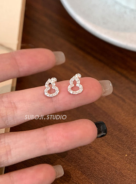 素泊集s999纯银葫芦耳钉女小众耳环高级螺丝耳饰养耳洞睡觉不用摘