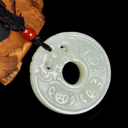 新疆和田玉龙牌吊坠仿古二龙戏珠