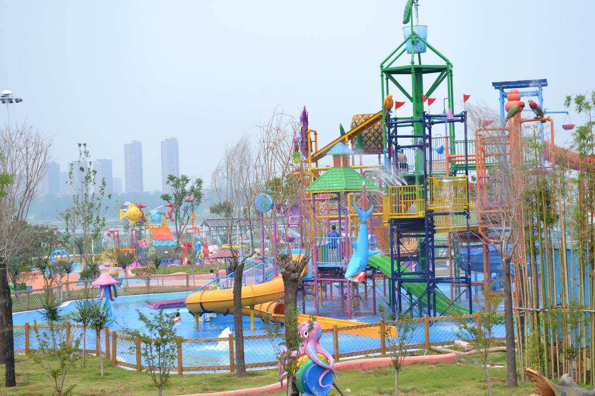 水上乐园滑道厂家直销水上乐园设备水滑梯造浪设备