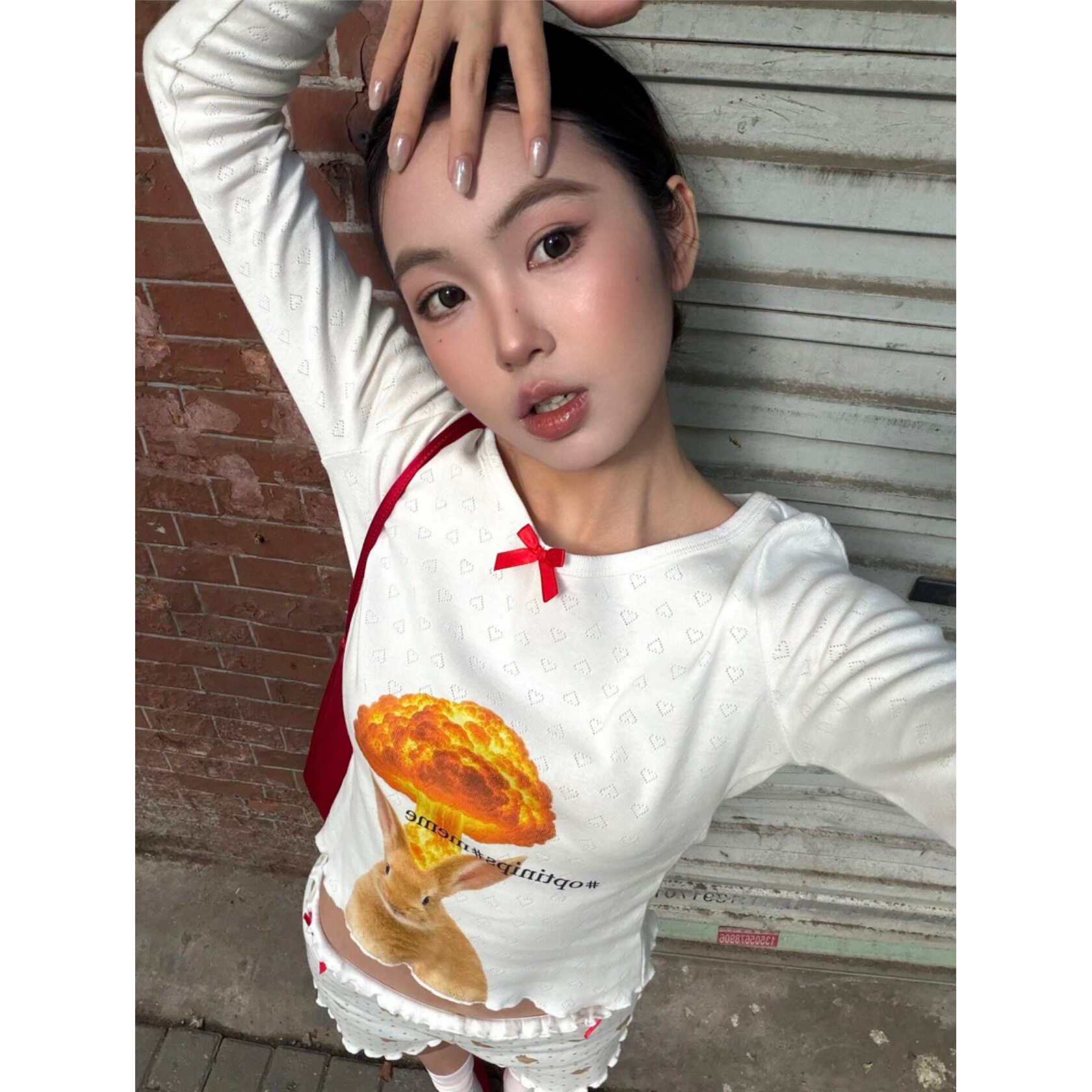 顽季果 可爱反差感~兔子印花蝴蝶结Y2K镂空肌理圆领修身长袖女T恤