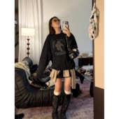 随意慵懒风 顽季 果 复古小熊印花宽松圆领做旧水洗黑卫衣女上衣秋