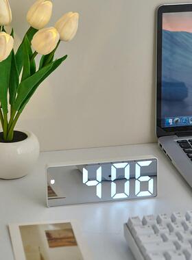 ins风LED时钟创意电脑桌面学生宿舍电竞房办公室装饰摆件房间好物