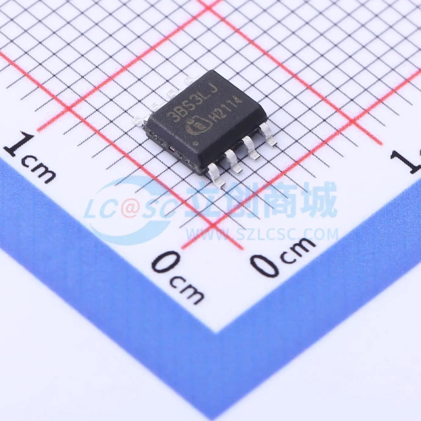 AC-DC控制器和稳压器 ICE3BS03LJGXUMA1 SOIC-8 隔离 - 实物图