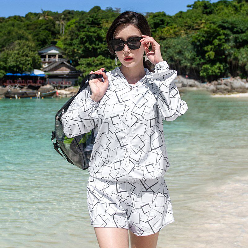 长袖大码泳衣女遮肚显瘦保守运动型分体三件套学生保守温泉游泳装