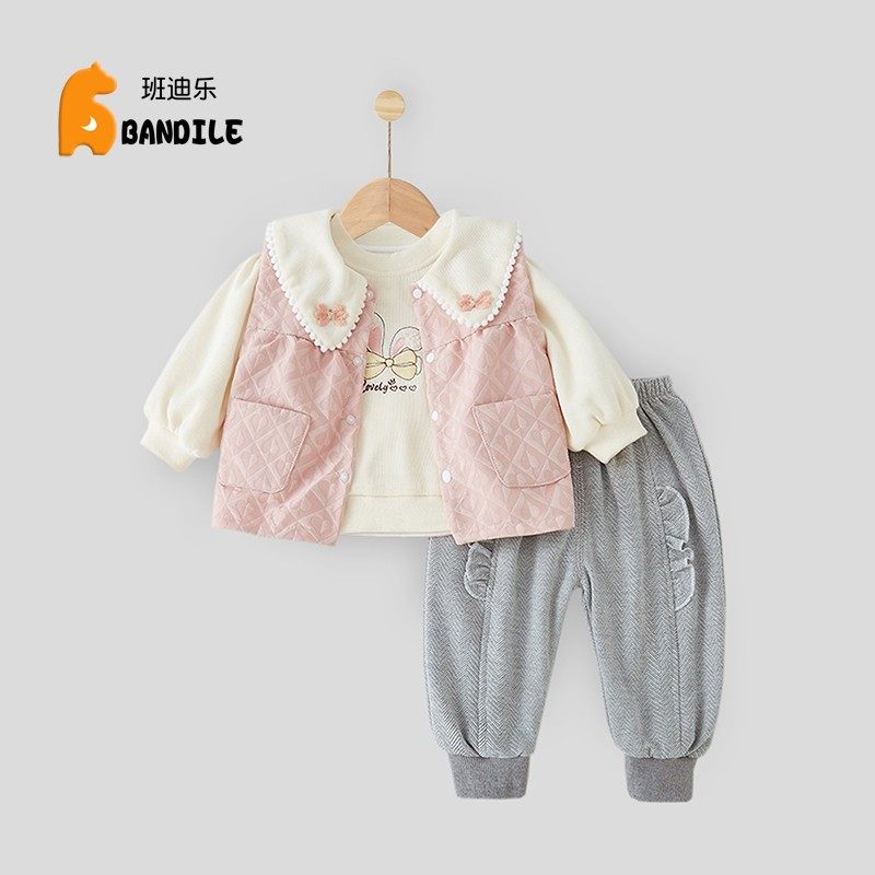 一岁女宝宝春季外出服婴儿分体套装小公主洋气马甲三件套夹衣