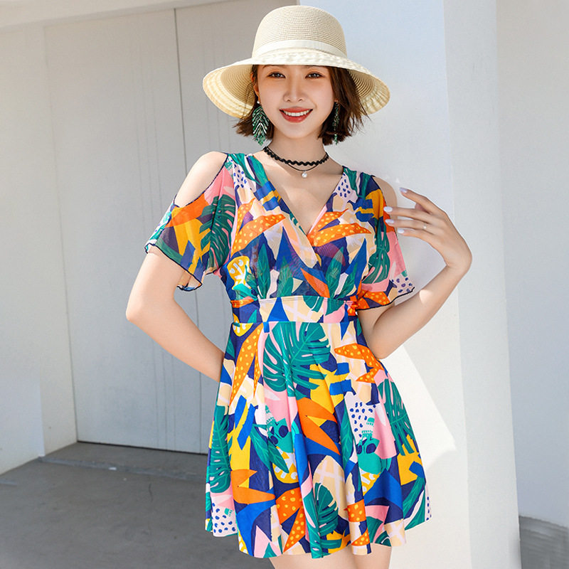 泳衣女连体裙式高级感妈妈款2024新款大码显瘦游泳泡X温泉女士泳