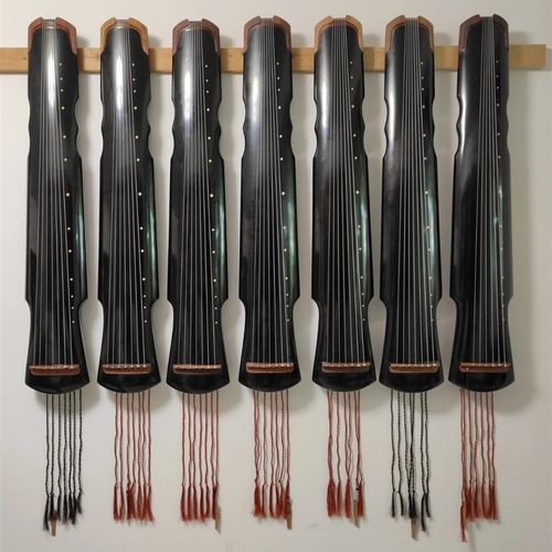 【律和古琴研习社】张以秋张军父子古琴北方琴稳定膝琴蕉叶式古琴