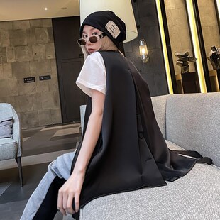 黑色个性马甲女潮2024年新款春秋洋气时髦外穿设计感小众马夹坎肩