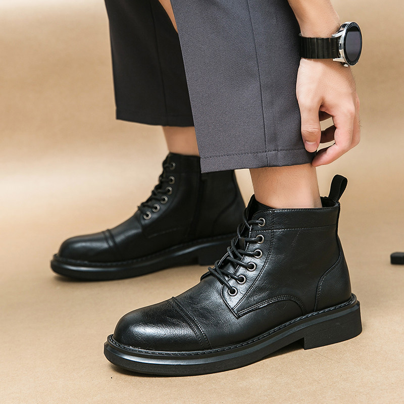 马丁靴男款秋季高筒英伦风棕色厚底机车工装靴男士增高中筒皮鞋潮