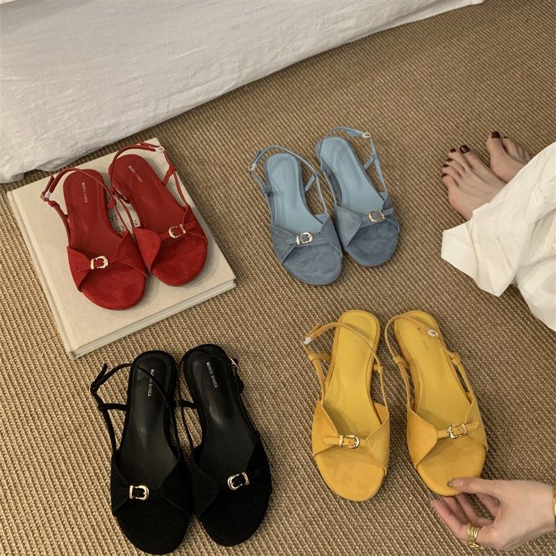 简约轻便皮带扣圆头露趾时装凉鞋女软底法式一字扣低跟平底凉拖夏,女鞋,时装凉鞋,淘宝优惠券,粉丝福利购,淘宝优惠卷