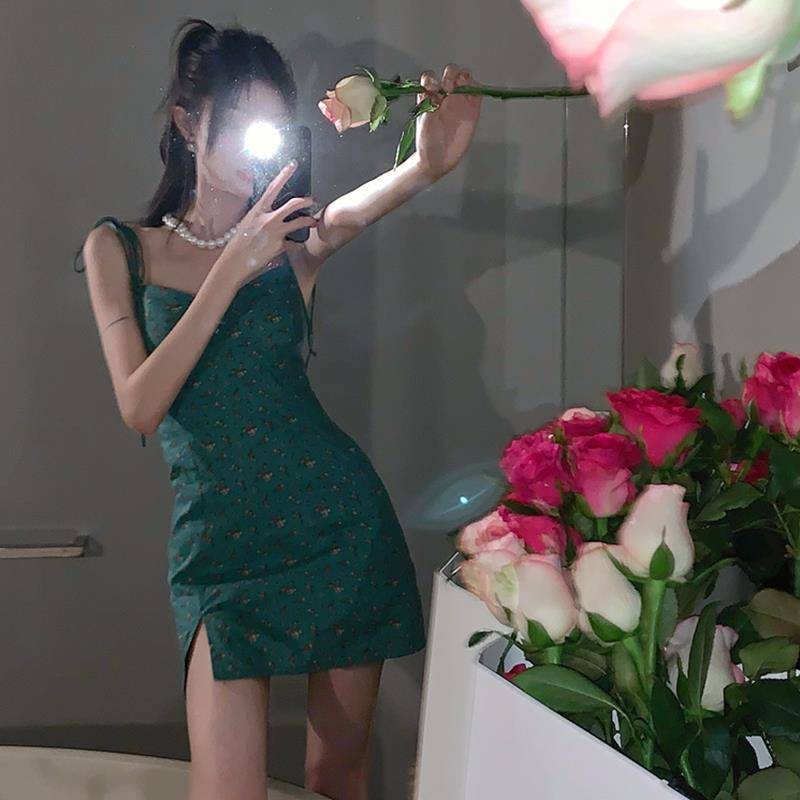 蝴蝶结印花包臀连衣裙女夏季性感低胸绑带吊带A字裙短裙子沙滩裙