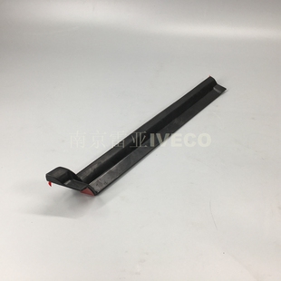 依维柯叶子板进风口装饰减震条南京通风口14款宝迪翼子板密封条