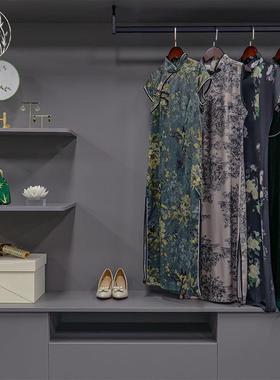 新中式风样板间衣帽间软装陈设样板房卧室衣柜摆件裙子收纳盒组合