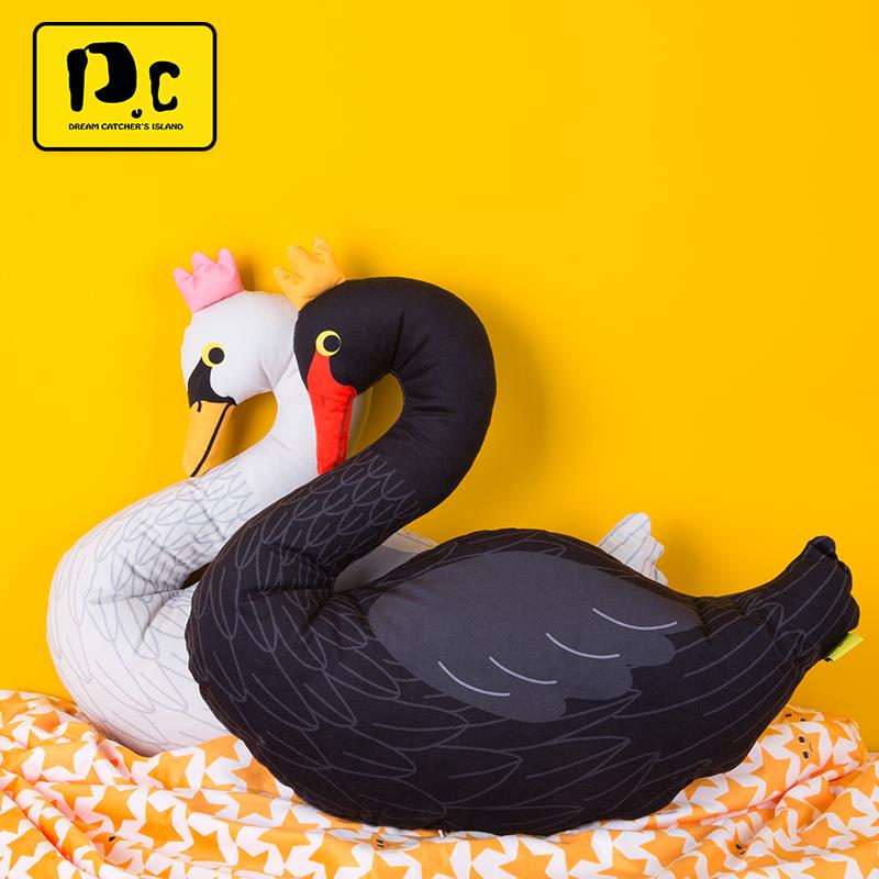 捕梦岛 天鹅抱枕被子两用空调毯 可爱办公室家居午休腰靠盖毯礼物