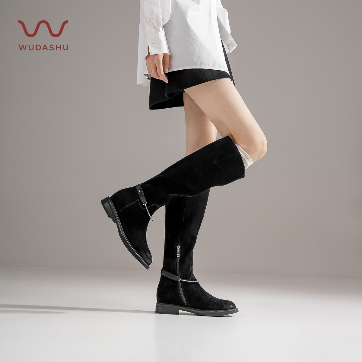 吴大叔2025秋冬时尚百搭骑士靴气垫缓震经典尖头高级气质显瘦短靴