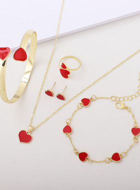 高颜值爱心项链礼盒装不掉色颈链