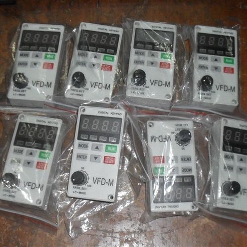 台达FDM.W  .7W.W7.W显示器LM2E