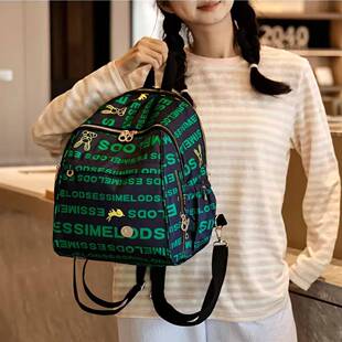 轻便双肩包女款胸包新款洋气大容量2025独特超好看包一包三用女包